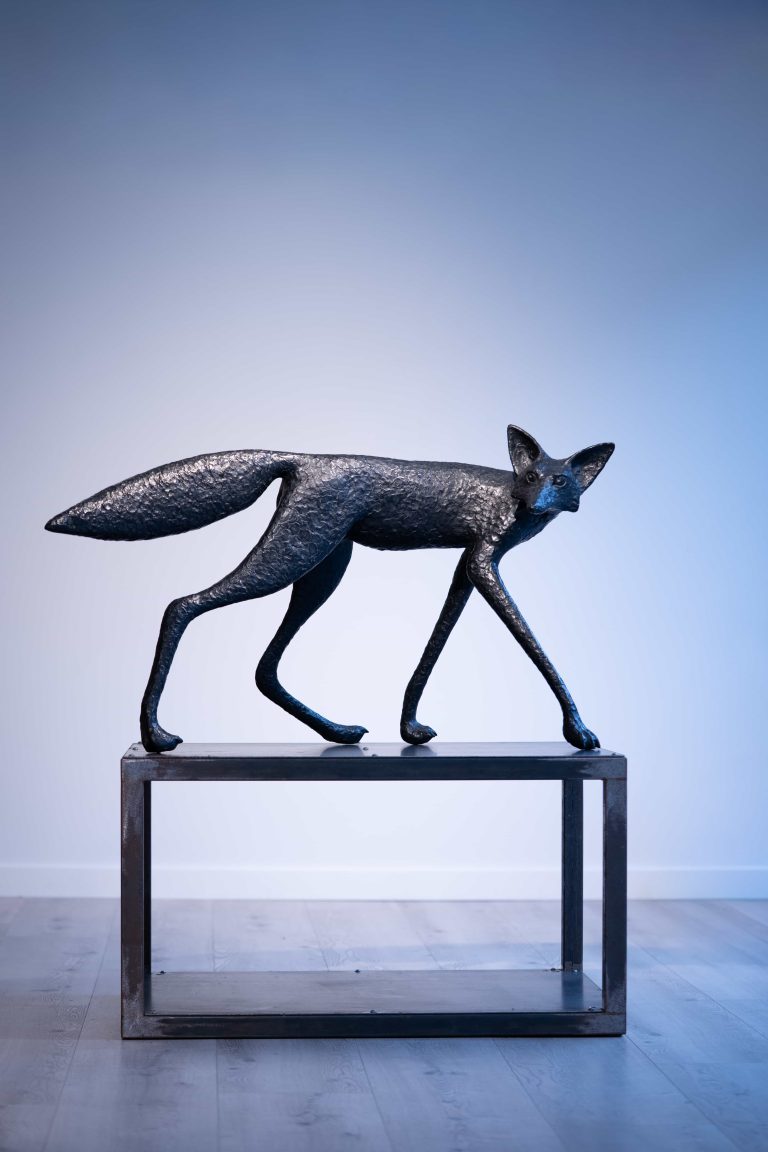 Représentions en bronze d'un renard de l'artiste sculpteur français pierre voituriez.