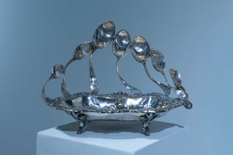 barocco Nel Vento, oeuvre de KYMIA en argent.