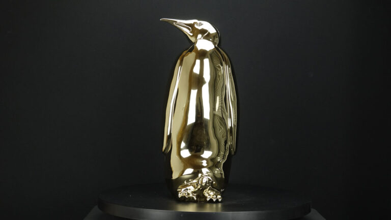 Manchot Empereur. Bronze. Or. Michel Bassompierre. Goldy.