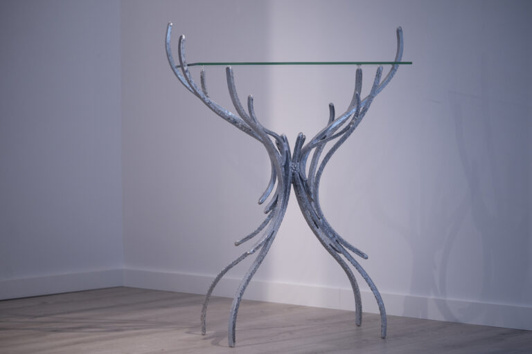 Oeuvre mobilier d'art aluminium